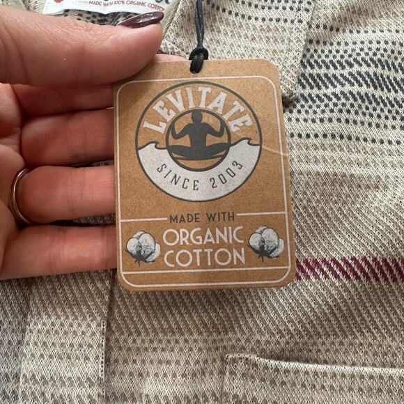 NWT Levitate 100% Organic Cotton Button Down, $98MRSP, Women's Small. - Picture 7 of 10